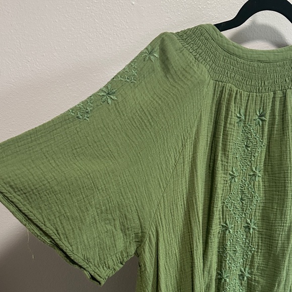 Lucky Brand Olive Green Smocked Top - Picture 13 of 14